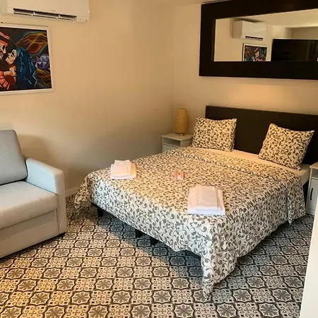 Predeker Bed & Breakfast 2*
